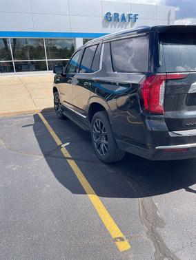 Onyx Black 2024 GMC Yukon SLT