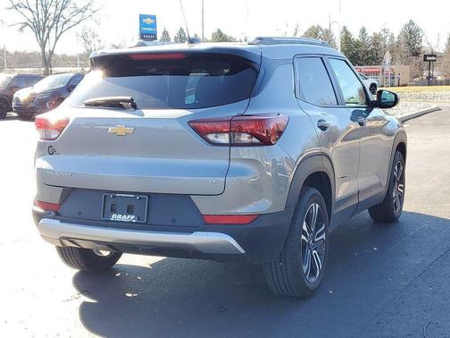 Sterling Gray Metallic 2024 Chevrolet Trailblazer LT