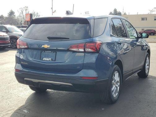 Lakeshore Blue Metallic 2024 Chevrolet Equinox 1LT