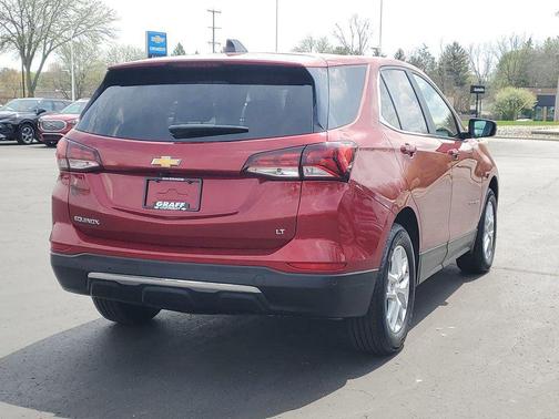 Radiant Red Tintcoat 2024 Chevrolet Equinox 1LT