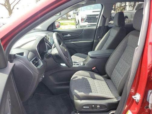 Radiant Red Tintcoat 2024 Chevrolet Equinox 1LT