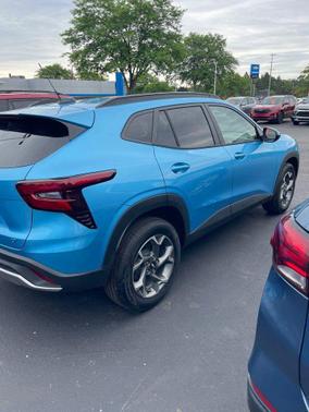 Marina Blue Metallic 2026 Chevrolet Trax LT