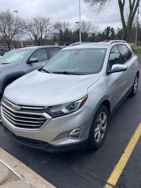 Silver Ice Metallic 2018 Chevrolet Equinox Premier