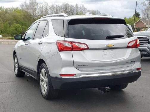 Silver Ice Metallic 2018 Chevrolet Equinox Premier