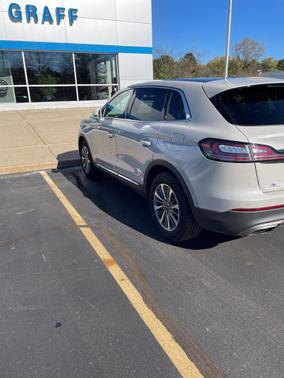2019 Lincoln Nautilus Select