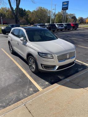 2019 Lincoln Nautilus Select