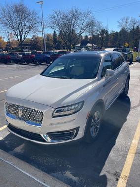 2019 Lincoln Nautilus Select