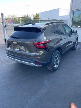 Harvest Bronze Metallic 2024 Chevrolet Trax LT