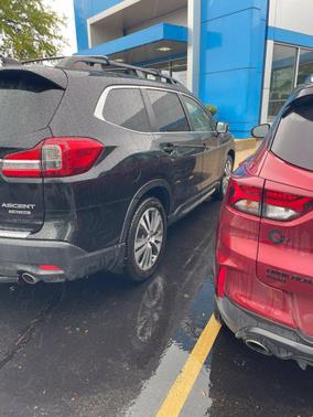 Crystal Black Silica 2020 Subaru Ascent Limited 8-Passenger