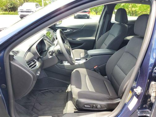 Northsky Blue Metallic 2019 Chevrolet Malibu LT