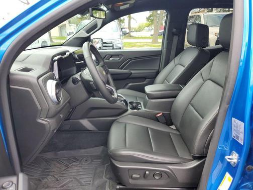 Glacier Blue Metallic 2023 Chevrolet Colorado LT