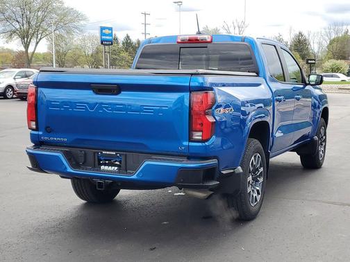 Glacier Blue Metallic 2023 Chevrolet Colorado LT