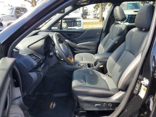 Crystal Black Silica 2024 Subaru Forester Wilderness
