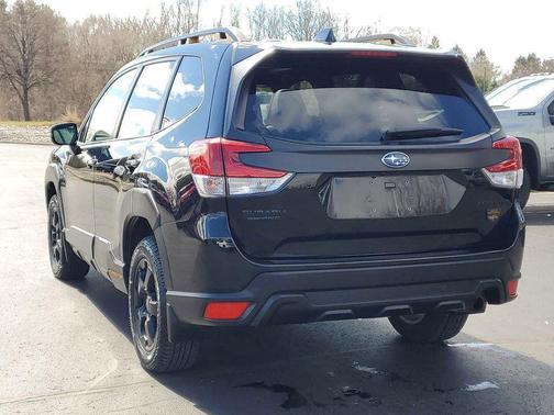 Crystal Black Silica 2024 Subaru Forester Wilderness