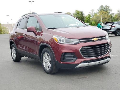 Crimson Metallic 2017 Chevrolet Trax LT
