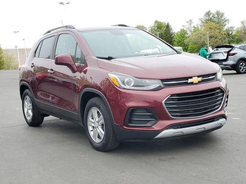 Crimson Metallic 2017 Chevrolet Trax LT