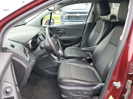 Crimson Metallic 2017 Chevrolet Trax LT