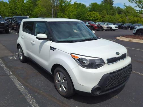 Clear White 2016 Kia Soul Base
