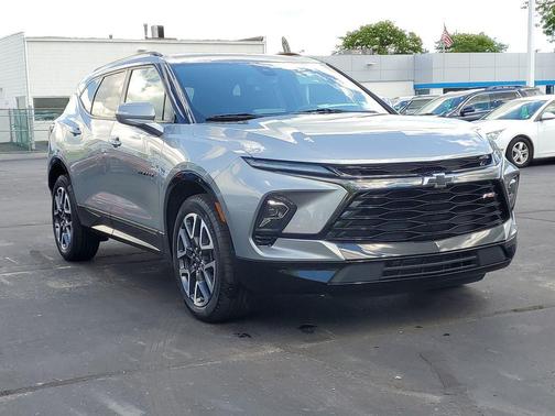 Sterling Gray Metallic 2024 Chevrolet Blazer RS