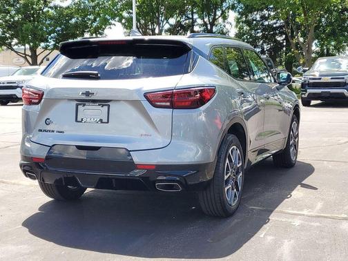 Sterling Gray Metallic 2024 Chevrolet Blazer RS
