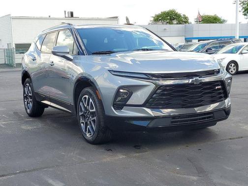 Sterling Gray Metallic 2024 Chevrolet Blazer RS