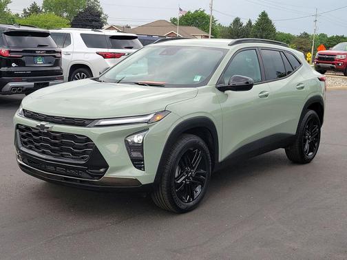 Cacti Green 2025 Chevrolet Trax FWD ACTIV