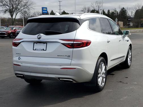 White Frost Tricoat 2018 Buick Enclave Premium