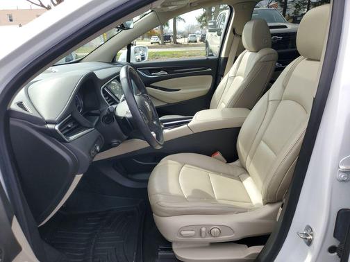 White Frost Tricoat 2018 Buick Enclave Premium