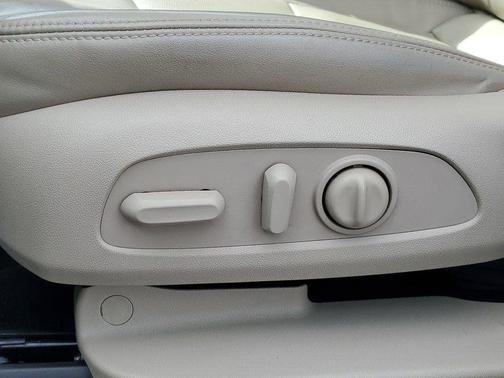 White Frost Tricoat 2018 Buick Enclave Premium