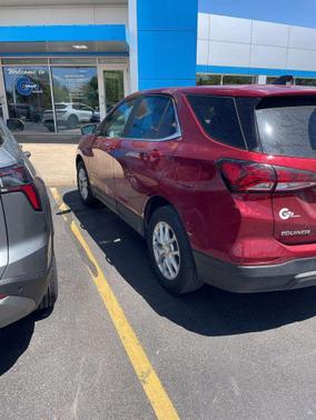 Radiant Red Tintcoat 2024 Chevrolet Equinox 1LT