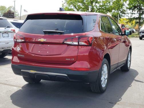Radiant Red Tintcoat 2024 Chevrolet Equinox 1LT
