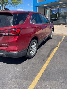 Radiant Red Tintcoat 2024 Chevrolet Equinox 1LT