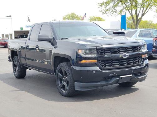 Black 2017 Chevrolet Silverado 1500 Custom