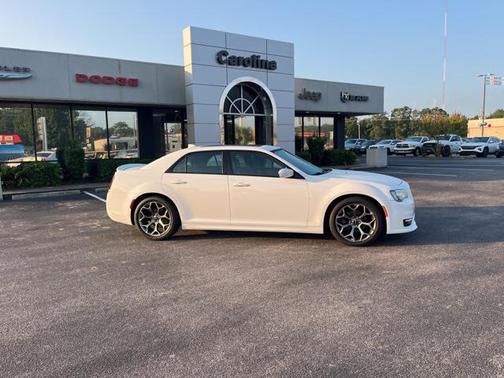 2017 Chrysler 300 S