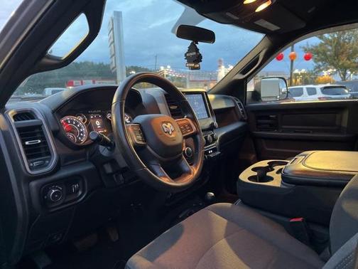 2021 RAM 2500 Tradesman Crew Cab 4x4 6'4' Box