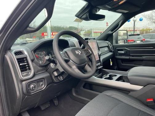 2026 RAM 3500 Big Horn Crew Cab 4x4 8' Box