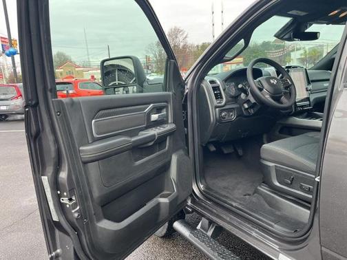 2026 RAM 3500 Big Horn Crew Cab 4x4 8' Box