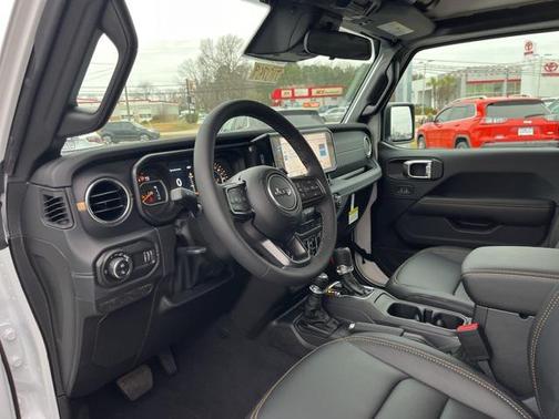 2026 Jeep Gladiator Sahara 4x4