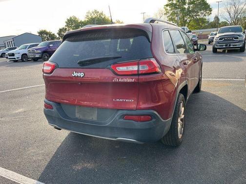 Deep Cherry Red Crystal Pearlcoat 2016 Jeep Cherokee Limited