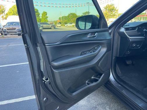 Baltic Gray Metallic Clearcoat 2026 Jeep Grand Cherokee L Laredo