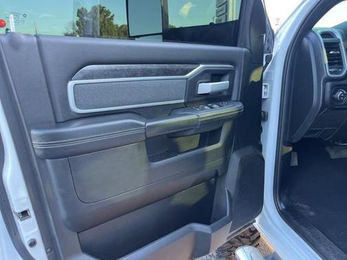 2021 RAM 2500 Big Horn Crew Cab 4x4 6'4' Box
