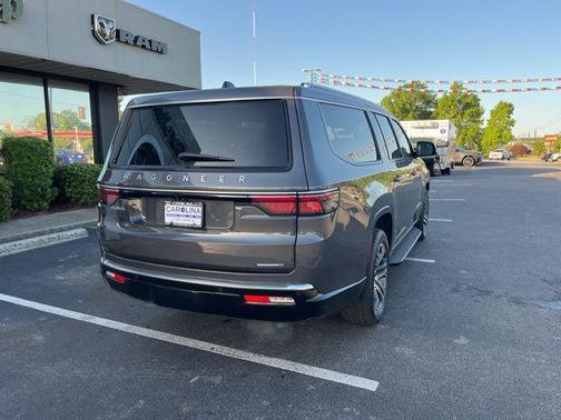 Baltic Gray Metallic Clearcoat 2024 Jeep Wagoneer L Series II 4x4