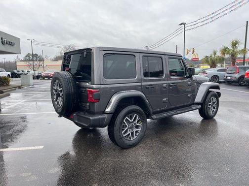 2026 Jeep Wrangler 4-Door Sahara 4x4