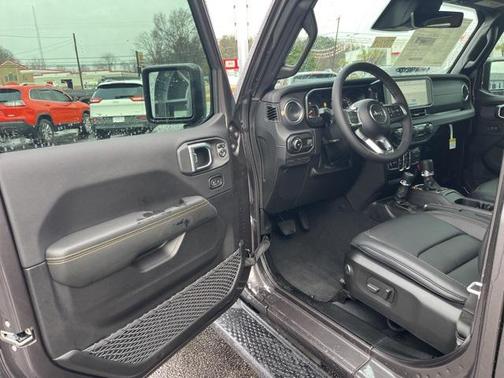 2026 Jeep Wrangler 4-Door Sahara 4x4