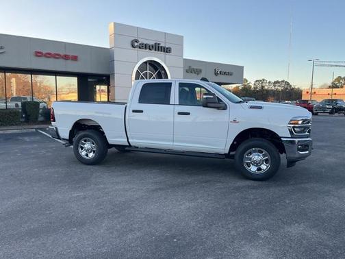 2026 RAM 2500 Tradesman Crew Cab 4x4 6'4' Box