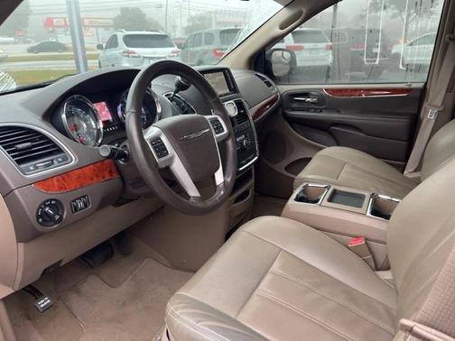 2015 Chrysler Town & Country Touring
