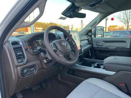 2026 RAM 2500 Laramie Crew Cab 4x4 6'4' Box