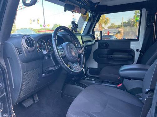 Black Clearcoat 2017 Jeep Wrangler Unlimited Sport