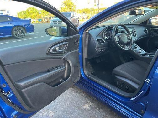 Vivid Blue Pearlcoat 2015 Chrysler 200 Limited
