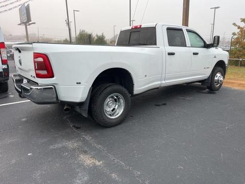 2021 RAM 3500 Tradesman Crew Cab 4x4 8' Box